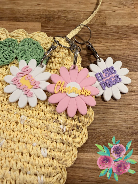 Personalized Daisy Flower Keychain |